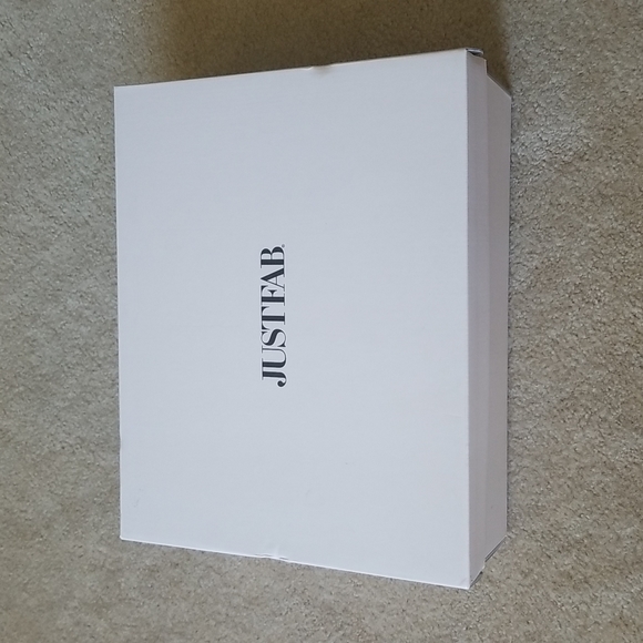 New In Box Slouchy Block Heeled Boots - Picture 7 of 9